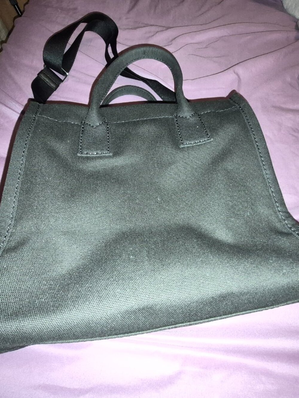 Marc Jacobs The Tote - Picture 2 of 6
